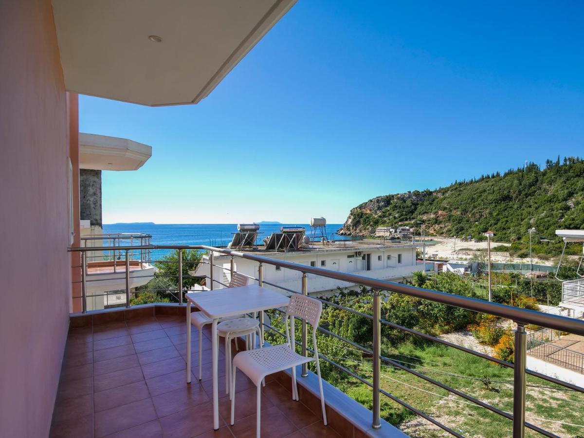 Himara Royal Hotel Exterior foto