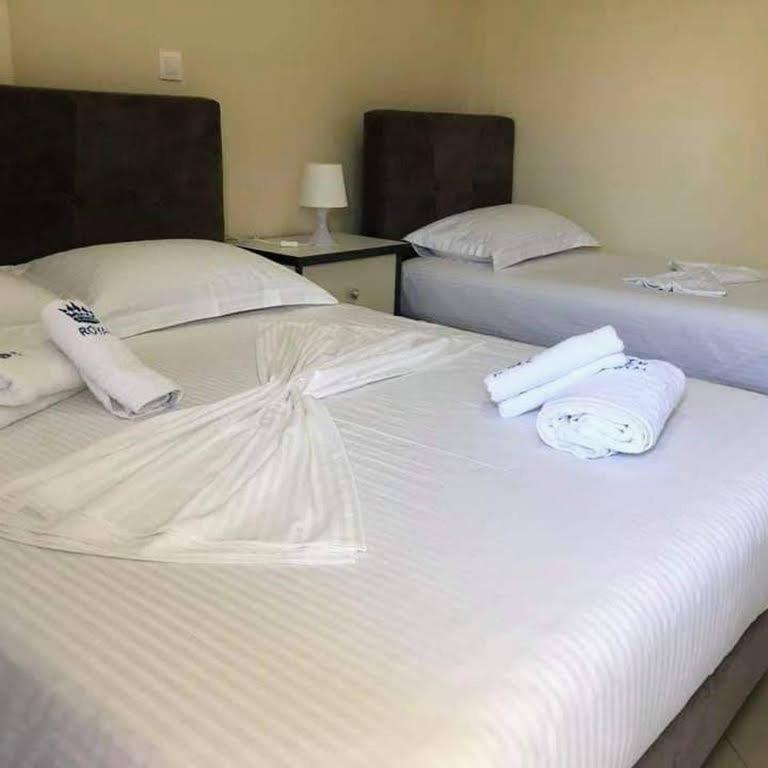 Himara Royal Hotel Exterior foto